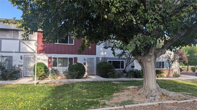 Photo - 426 Greenbriar Townhouse Way