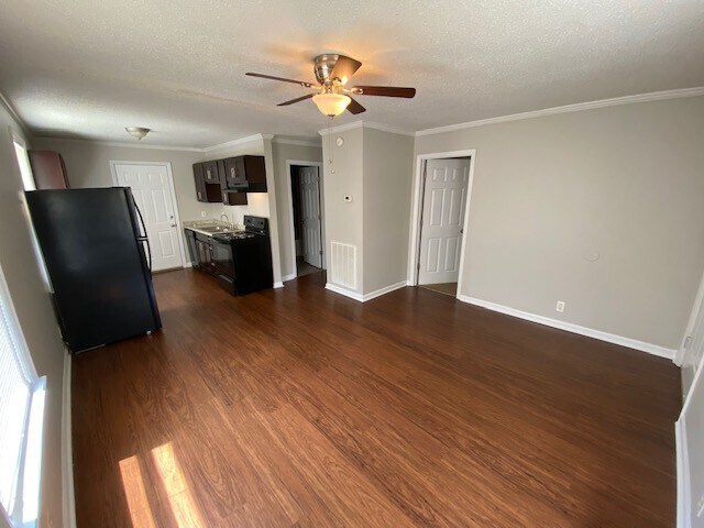 Photo - 171 Welworth St