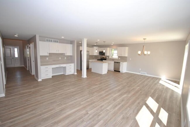 Photo - 4792 E Highland Pkwy