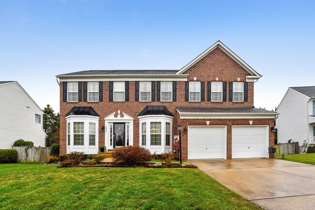 Photo - 8878 Tenbury Ct House