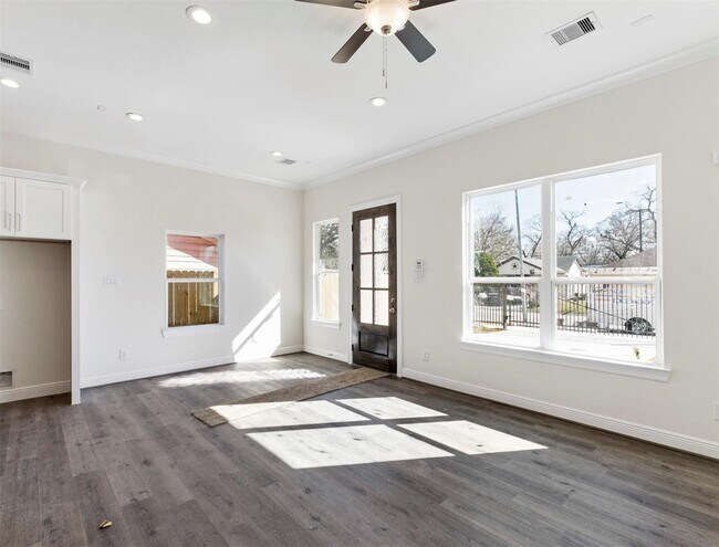 Building Photo - 5105 Malmedy Rd Rental