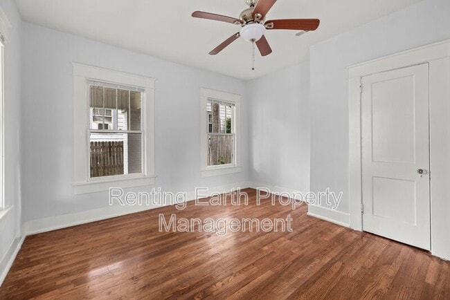 Photo - 5113 Farrell Ave