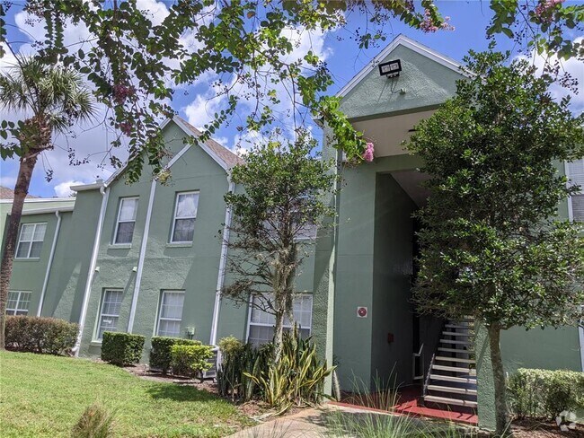 Building Photo - 2065 Dixie Belle Dr Unit I Rental