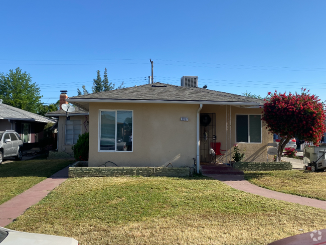 Building Photo - 3357 E Terrace Ave Rental