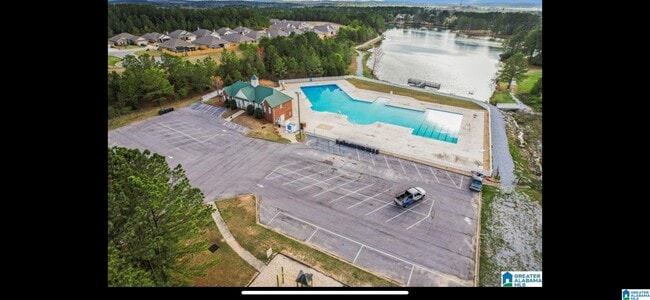 Photo - 683 Waterford Ln