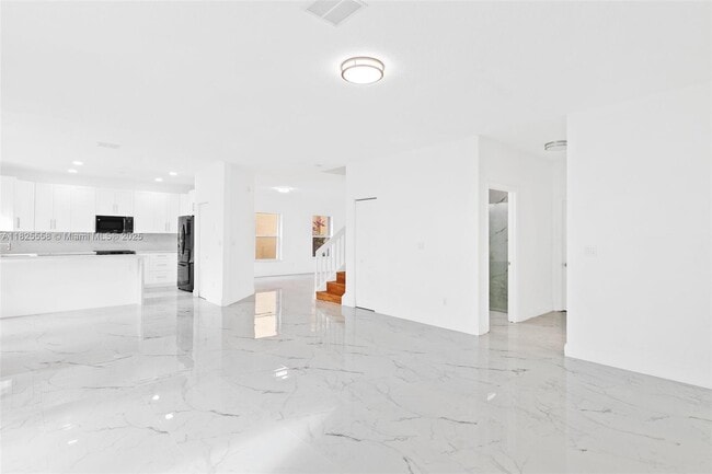 Photo - 15842 SW 14th St