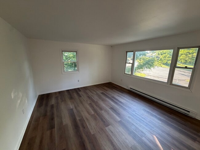Photo - 10 Marlyn Dr