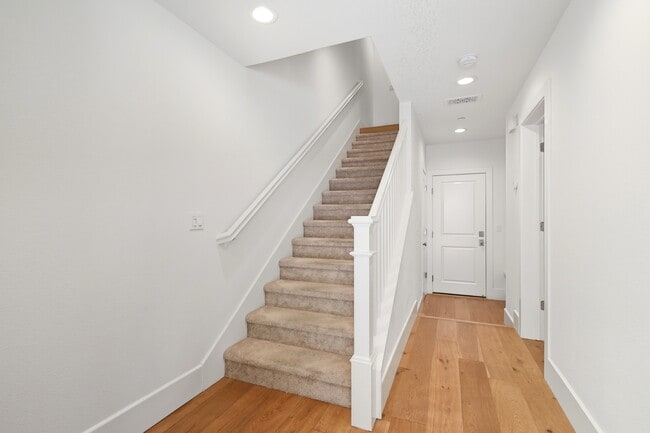 Photo - 39527 Stevenson Pl