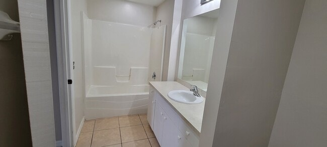 Photo - 3206 Vera Ave S