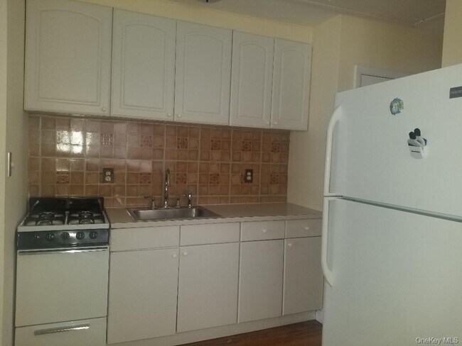 Photo - 625 E Broadway Unidad 4