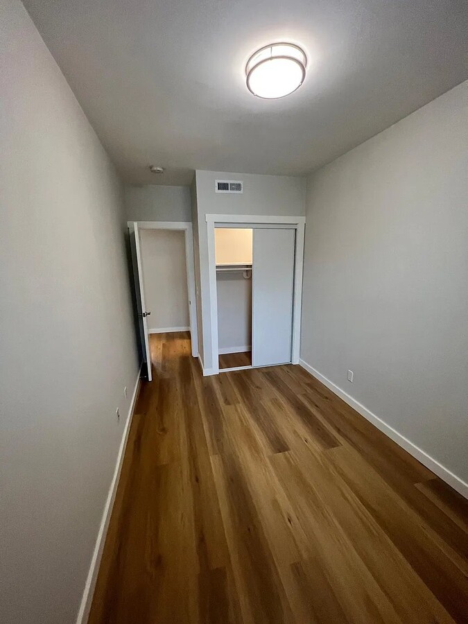 Photo - 426a 2nd Ave