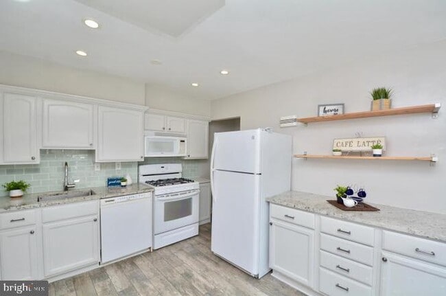 Photo - 2602 S Troy St