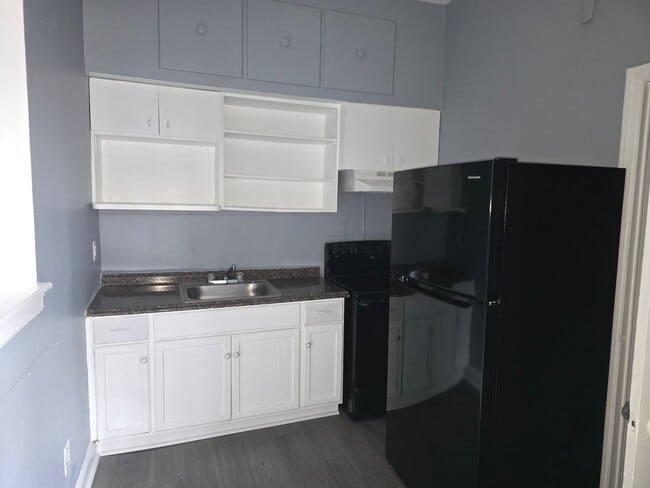 Photo - 809-811 W. Linden Street Unit 811