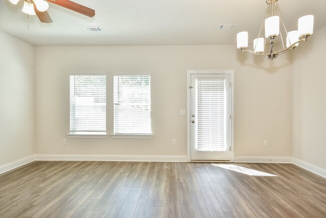 Photo - 1620 Denali Dr