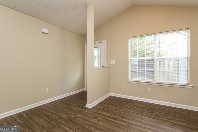 Photo - 1476 Cain Ct