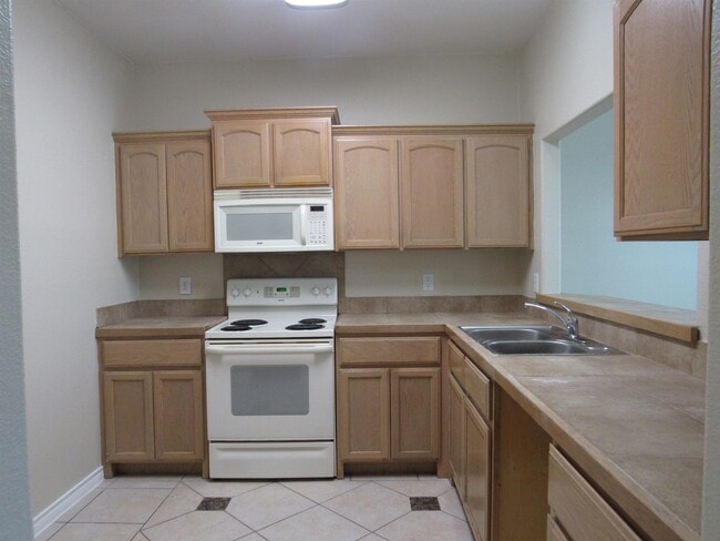 Photo - 9804 Cantera Ct Unidad 63