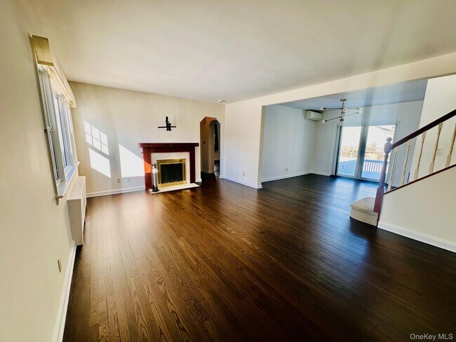 Photo - 11 W Glen Ave