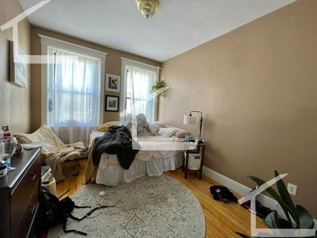 Photo - Perfect Location Near Everything! Luxury Allston 5-Bed