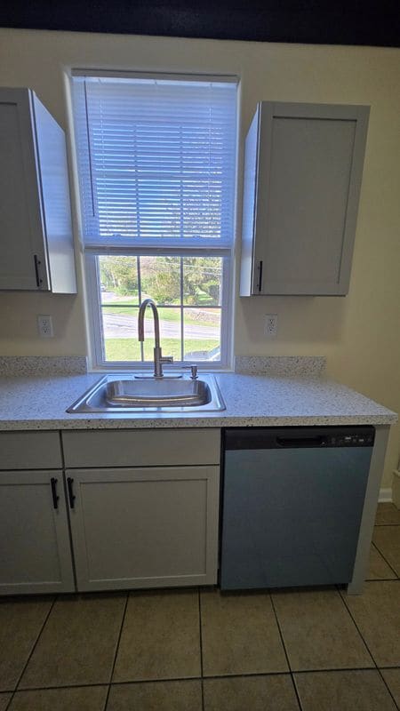 Photo - 225 Pemberton Rd