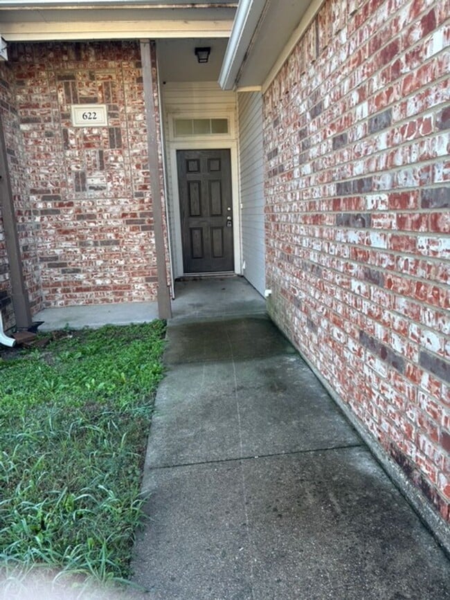 Photo - Charming 3 Bedroom, 2 Bath Home – Move-In Ready!