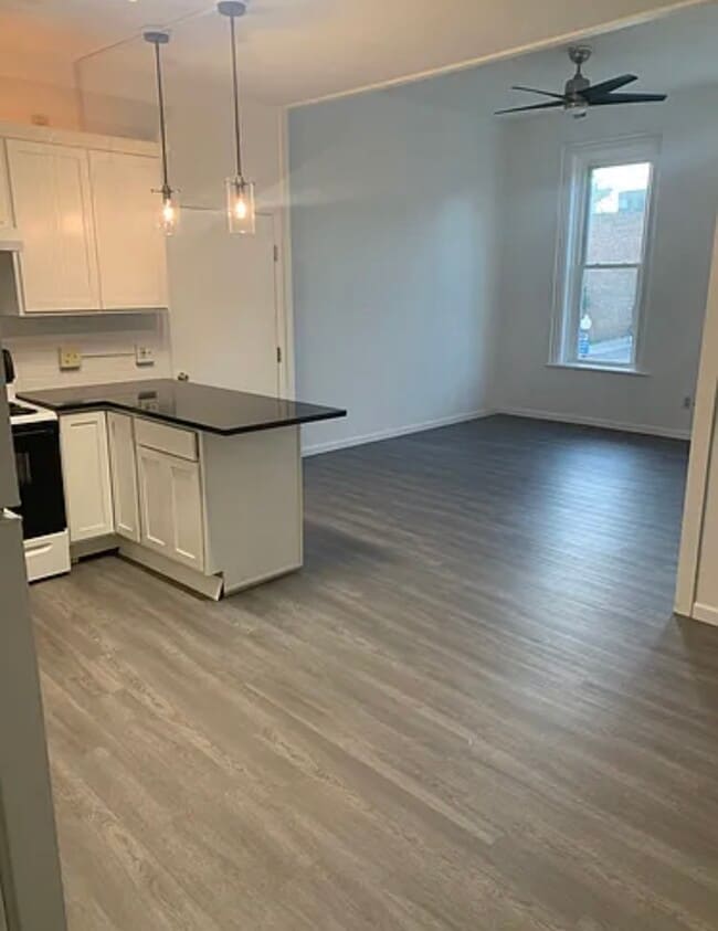 Photo - 140 N Canal St Unit 140-2