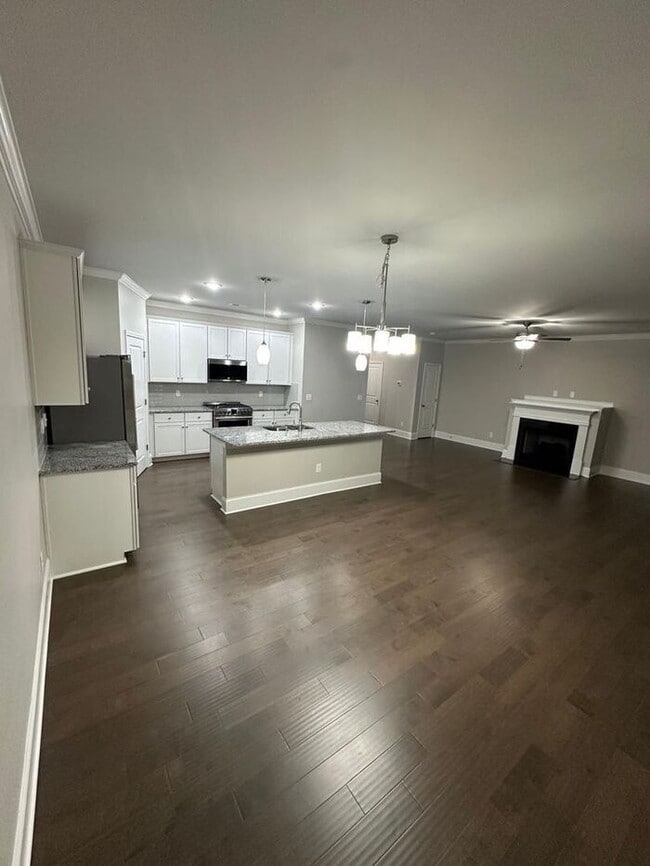 Building Photo - 6027 Villa Ford Ln Rental
