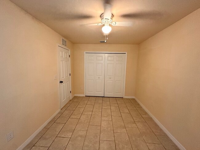 Photo - 642 SE 13th Ct