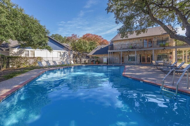 Photo - Distinction Apartment Homes