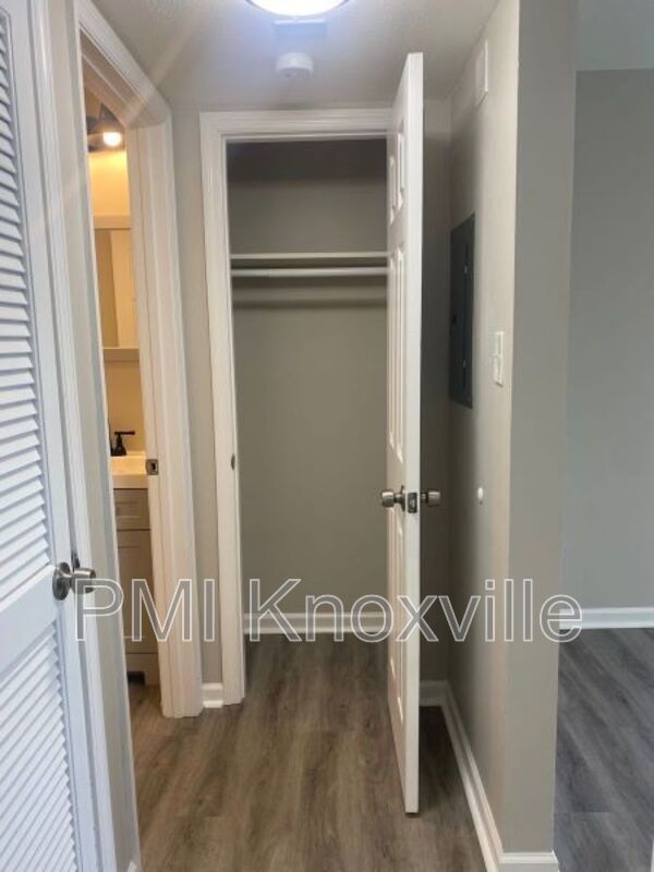 Photo - 123 Ingersoll Ave Unit Apt 2