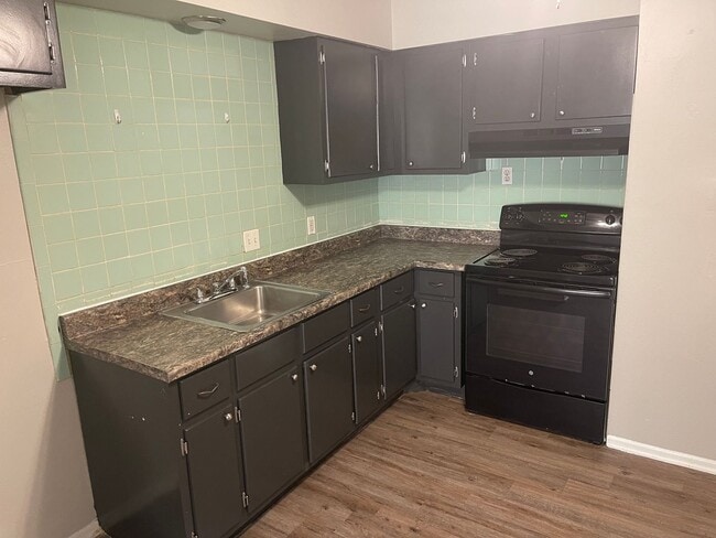Photo - 3255 Delor St Unit 2W