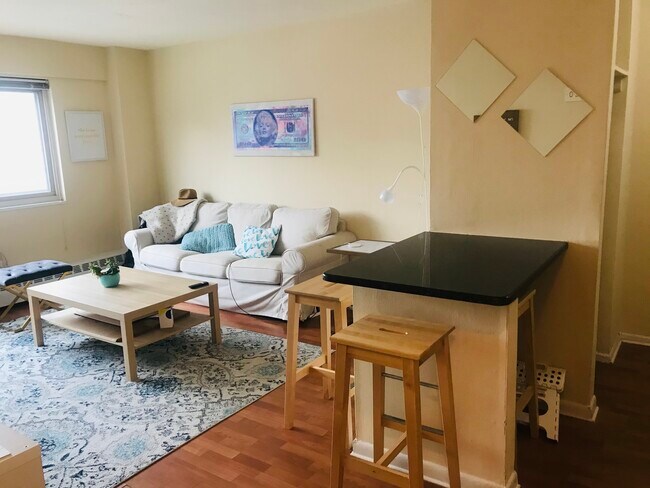 Sala de estar - 2101 Chestnut St Unidad 1713