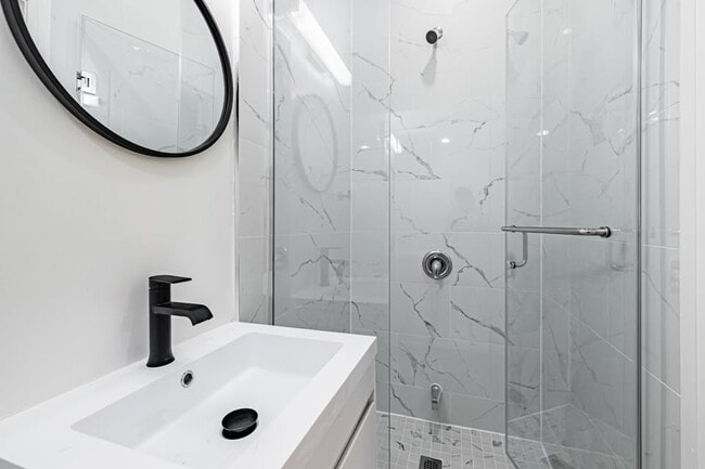 Photo - 11 Craig Cres Unit Designer 2 Bed 2 Bath in Leaside