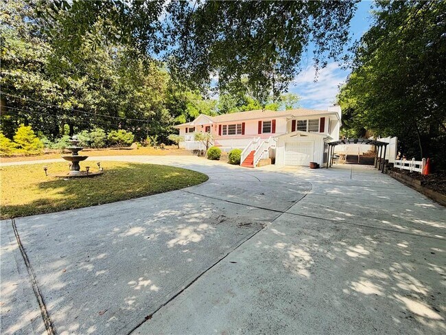 164 Osner Dr NE