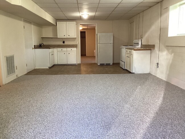 Building Photo - 124 Hibiscus Dr Unit C