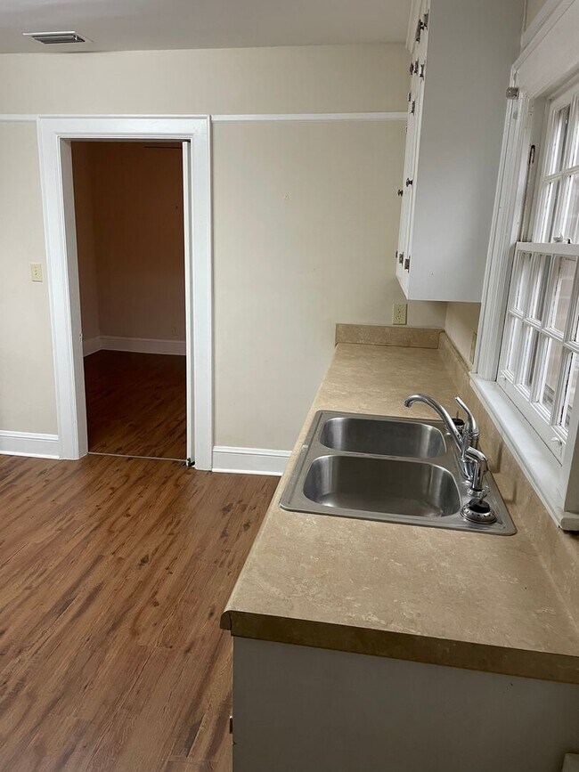 Photo - 2 Bedroom Apartment - Statesville Downtown Unidad H224-4