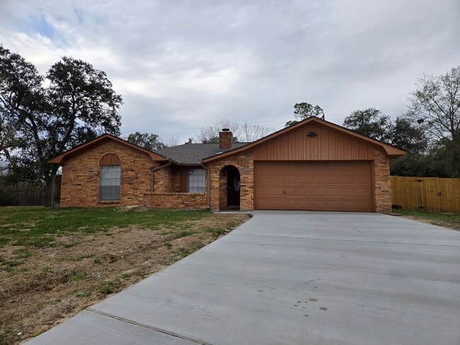 Building Photo - Bryan, 3 Bedroom 2 Bath Home, 2 car garage, large back yard and two fireplaces.