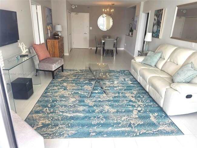 Photo - 5161 Collins Ave Unit 502