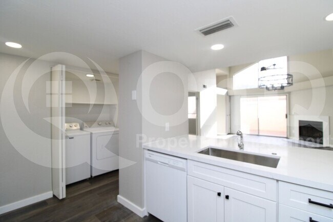 Photo - 2019 W Lemon Tree Pl Unit 1142