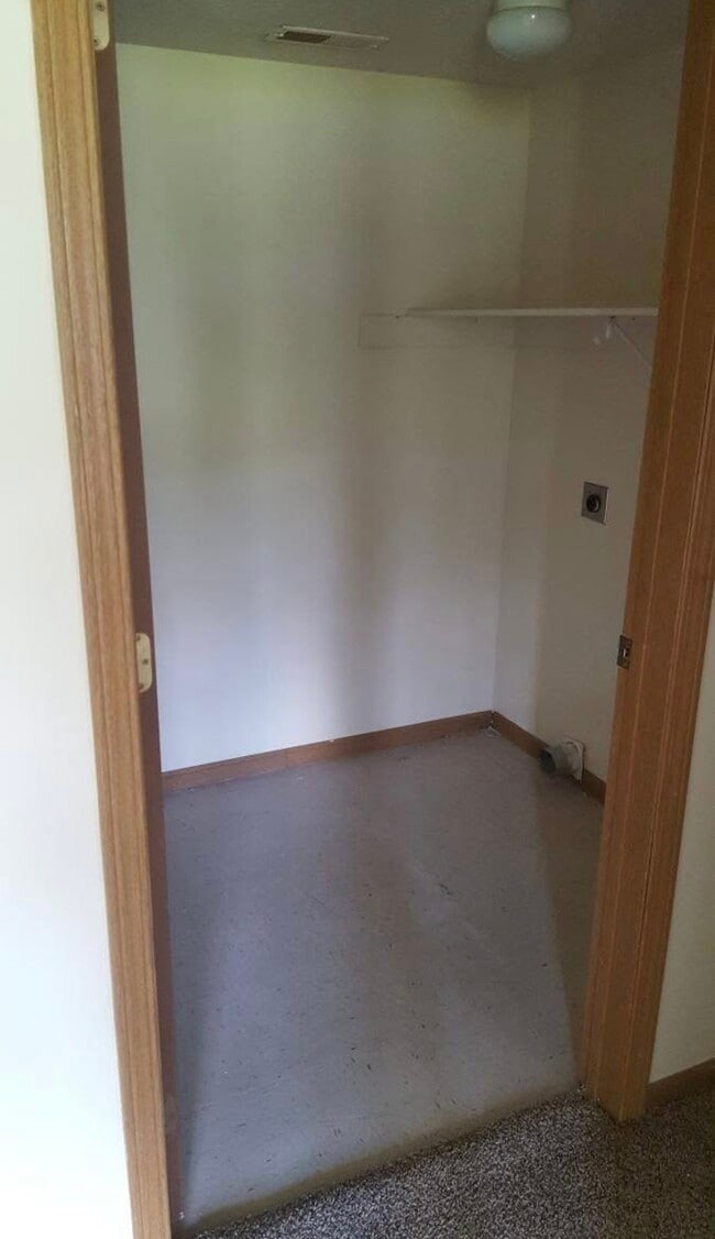 Photo - Pauli Heights