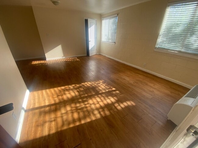 Photo - 1466 Reed St Unit 2