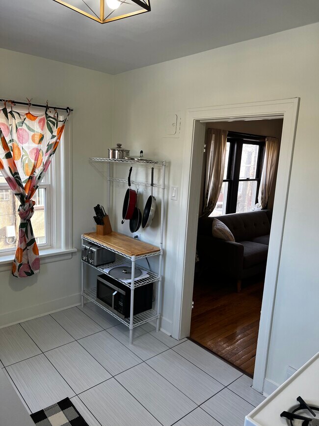 115 E Cedar Ave