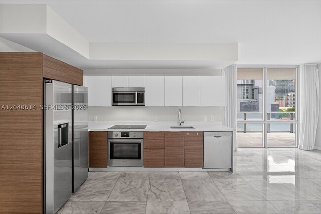 Photo - 1010 SW 2nd St Unit 603
