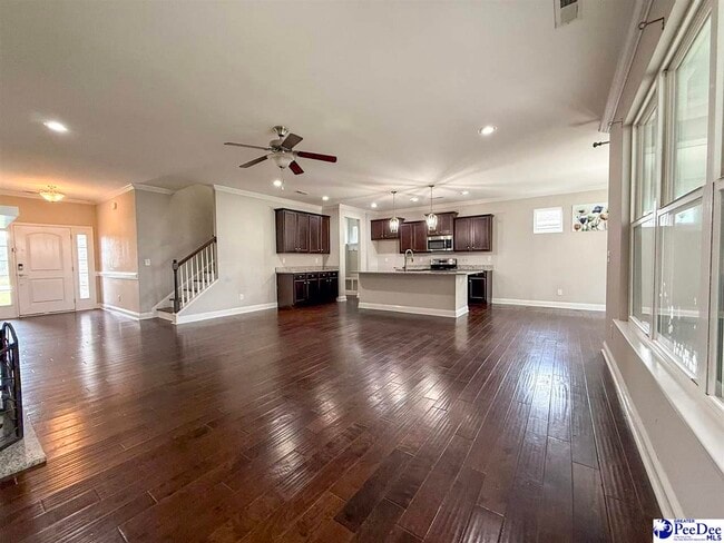 1073 Wessex Dr