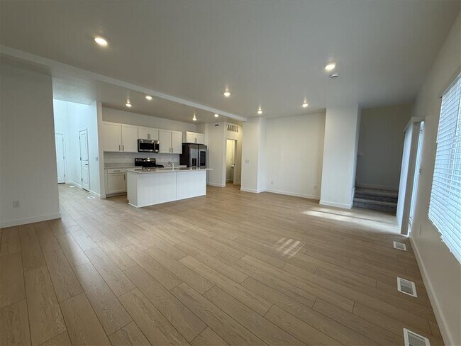 Photo - 1514 W Bright Eyes Ln