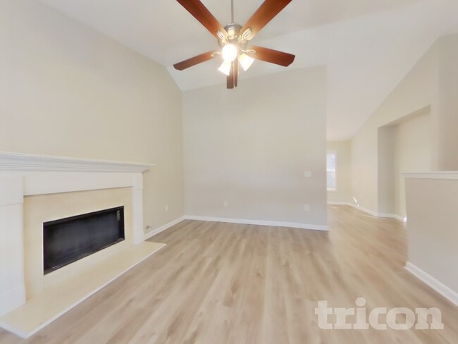 Photo - 166 Millwheel Dr