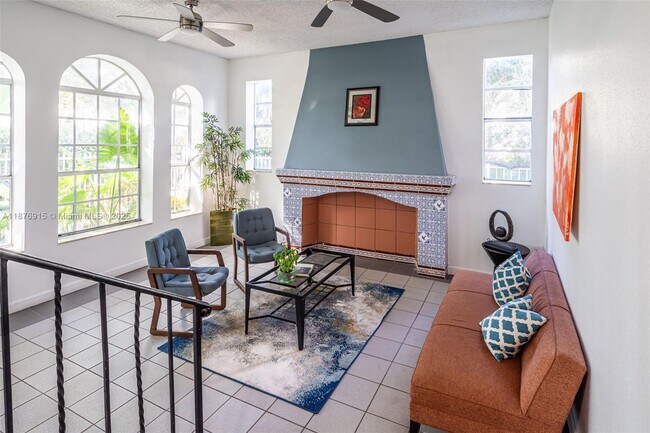 Photo - 1559 Michigan Ave Unit 106