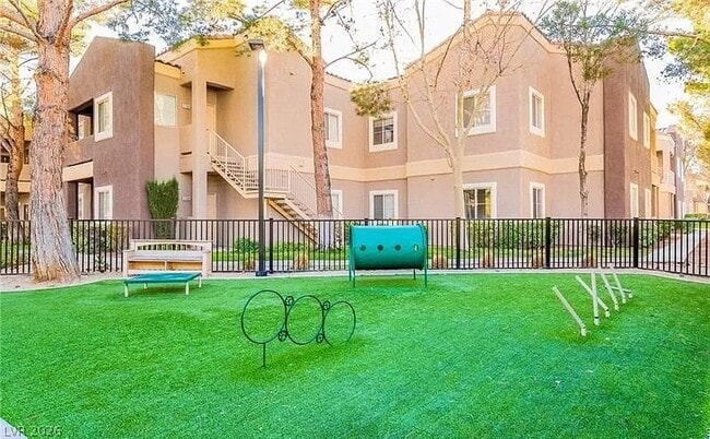 Building Photo - 5250 S Rainbow Blvd Unit 1147