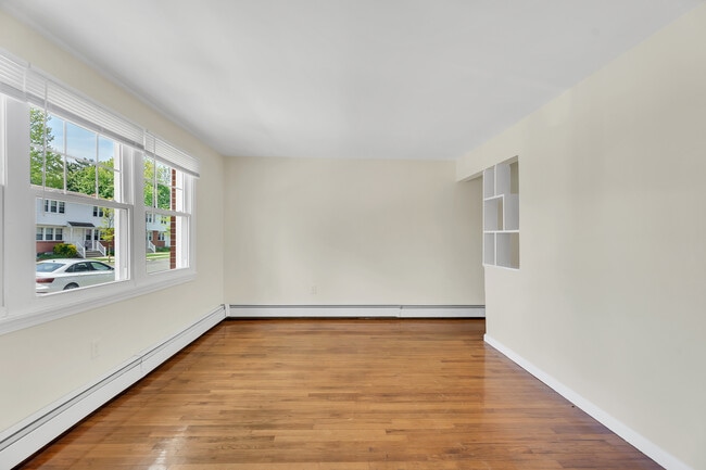 Savin Court Apartments