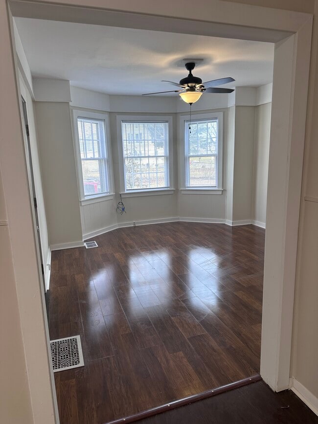 Photo - 53 Hoffman St Unit Apartment B