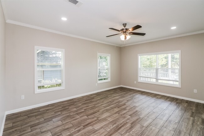 Photo - 774 Dillard St